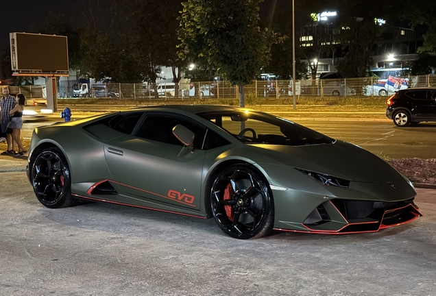 Lamborghini Huracán LP640-4 EVO