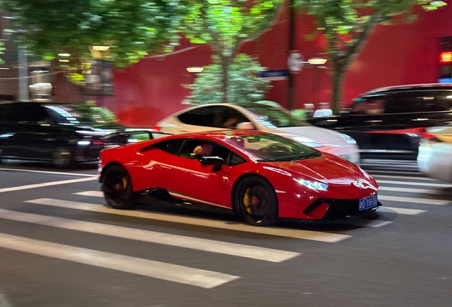 Lamborghini Huracán LP640-4 Performante