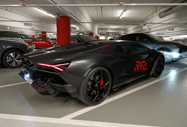 Lamborghini Revuelto