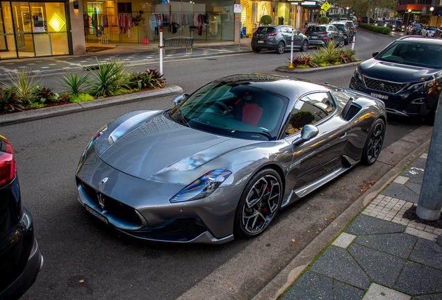Maserati MC20