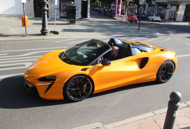 McLaren Artura Spider