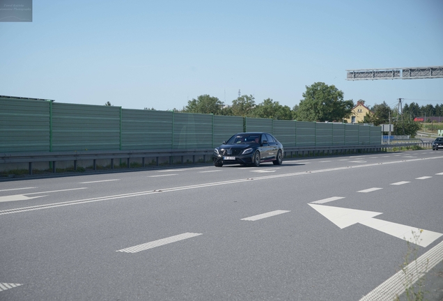 Mercedes-Benz Brabus S B63S-800 V222