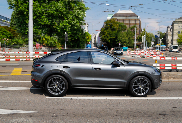 Porsche Cayenne Coupé Turbo E-Hybrid