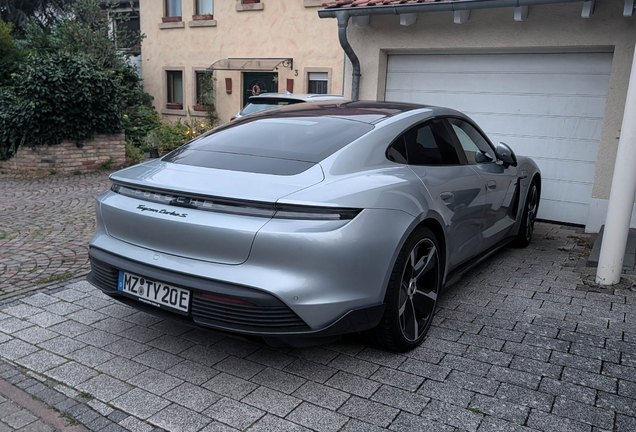 Porsche Taycan Turbo S MkI