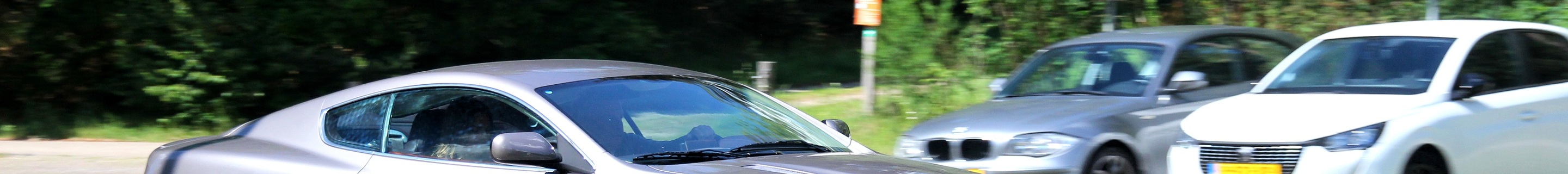 Aston Martin DB9