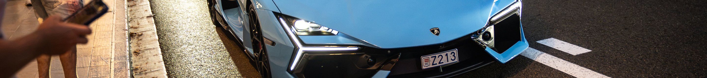 Lamborghini Revuelto