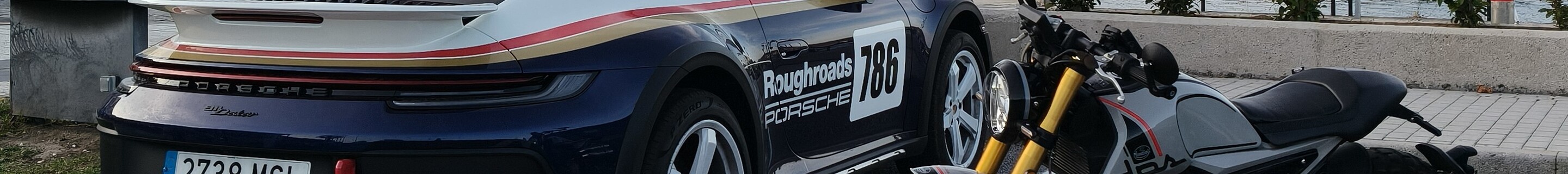 Porsche 992 Dakar