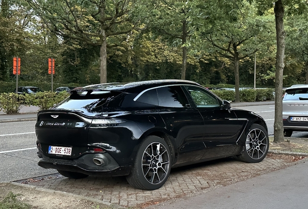 Aston Martin DBX