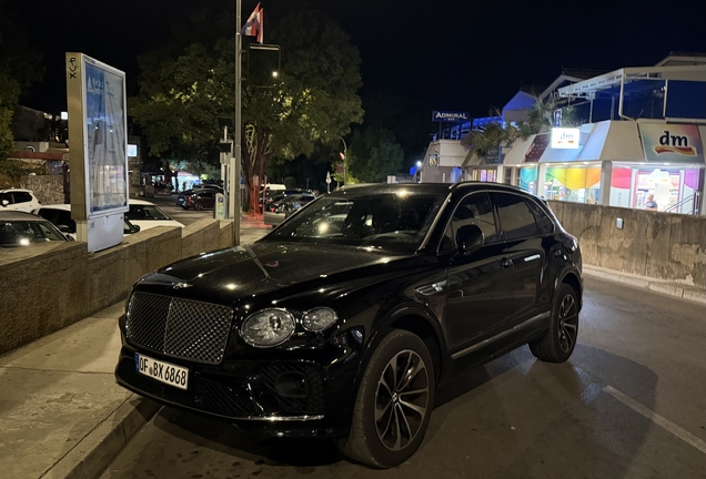 Bentley Bentayga Azure