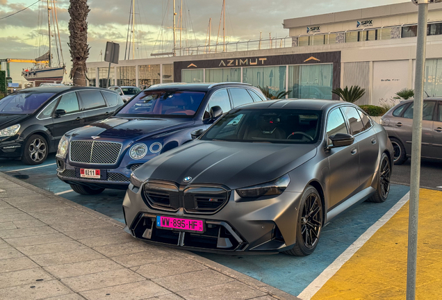 BMW M5 G90