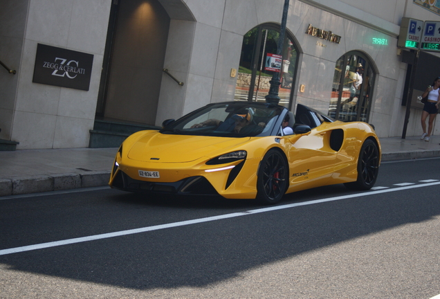 McLaren Artura Spider