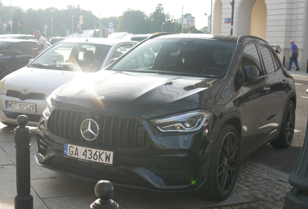 Mercedes-AMG GLA 45 H247