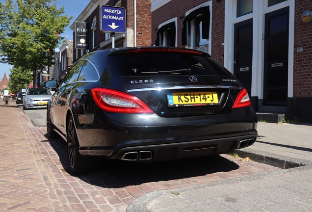 Mercedes-Benz CLS 63 AMG X218 Shooting Brake