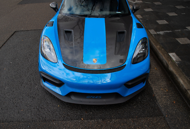 Porsche 718 Cayman GT4 RS Weissach Package