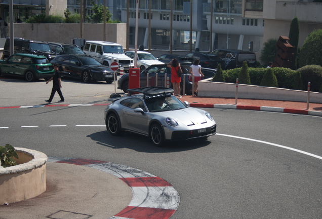 Porsche 992 Dakar