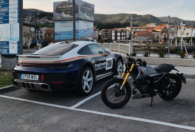 Porsche 992 Dakar