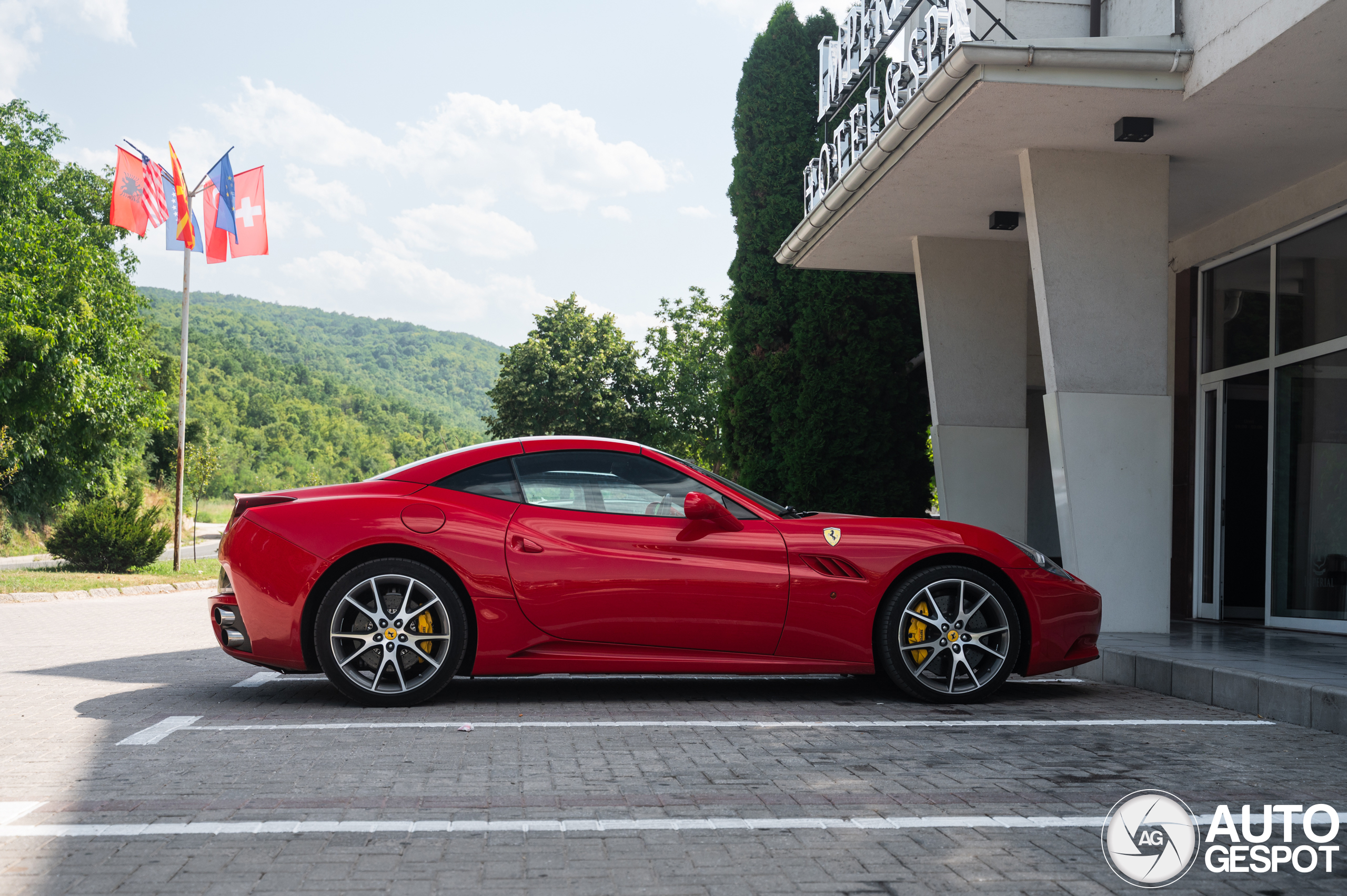 Ferrari California