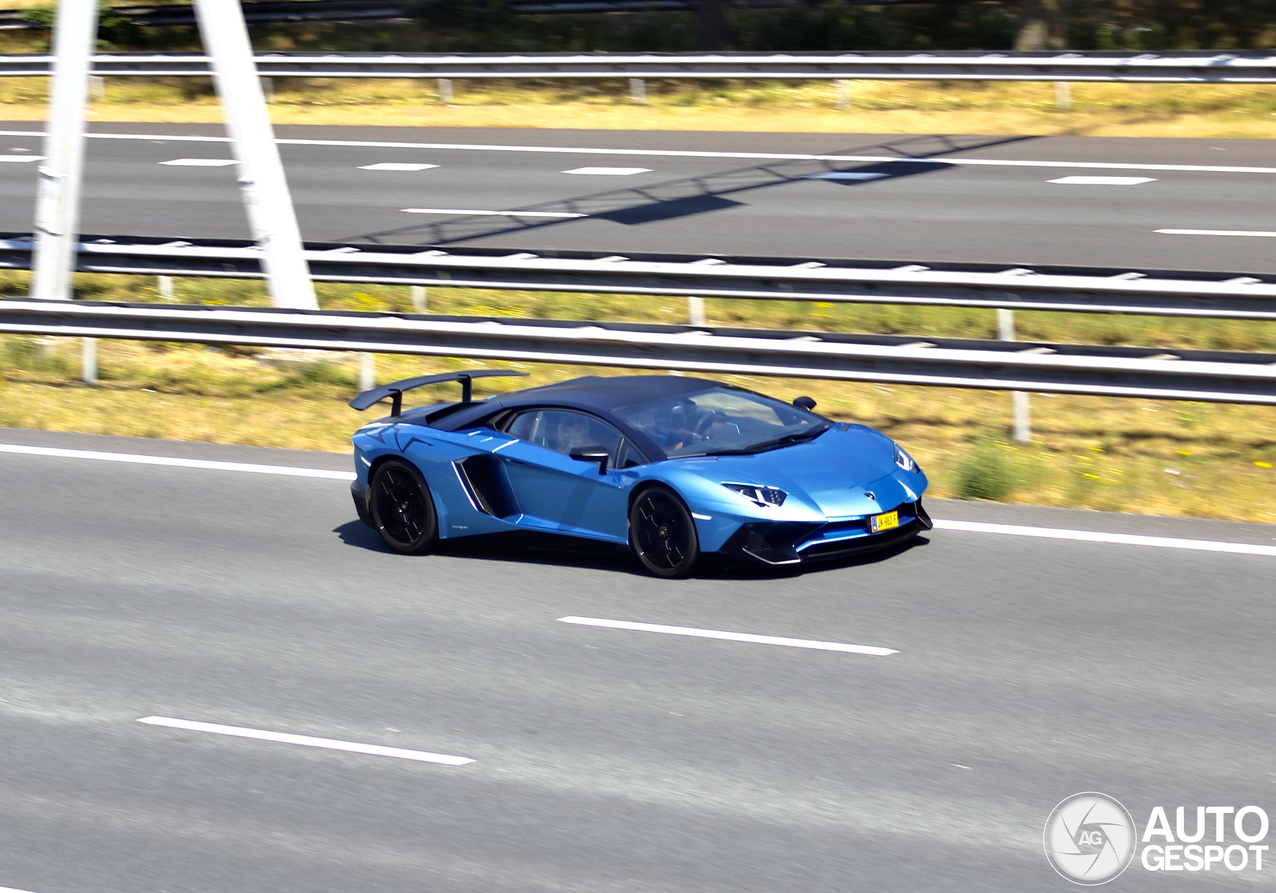 Lamborghini Aventador LP750-4 SuperVeloce