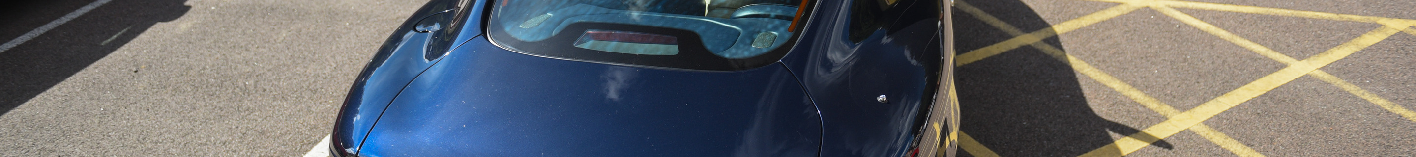 Aston Martin DB7 Vantage