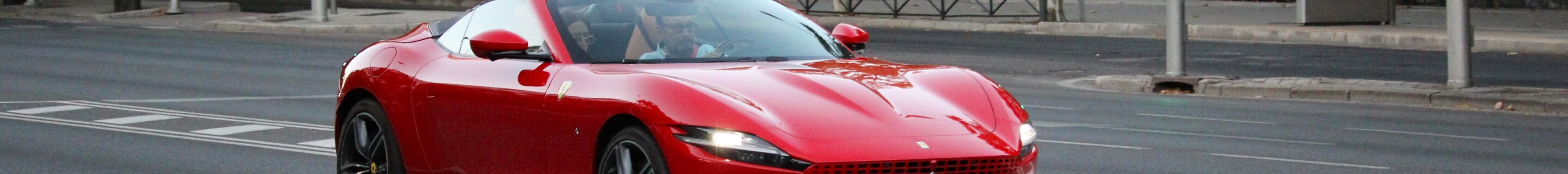 Ferrari Roma Spider