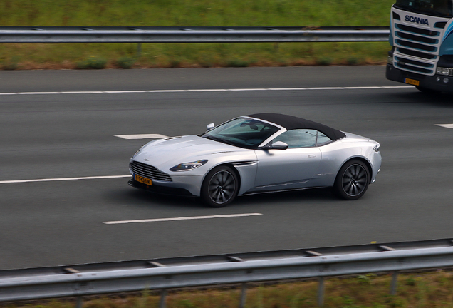 Aston Martin DB11 V8 Volante