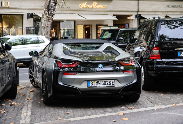 BMW i8 Roadster