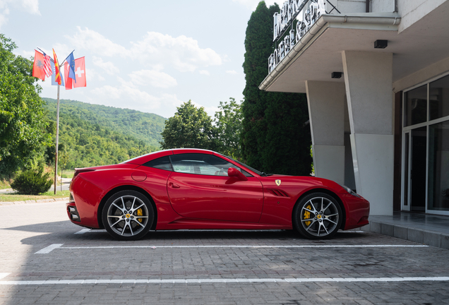 Ferrari California