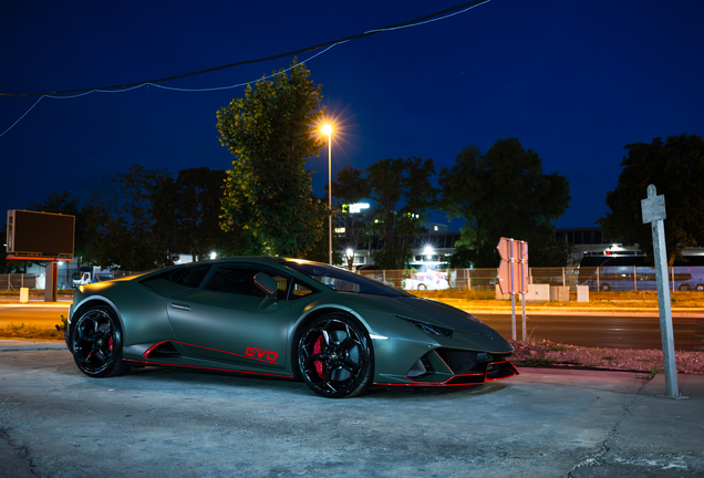 Lamborghini Huracán LP640-4 EVO