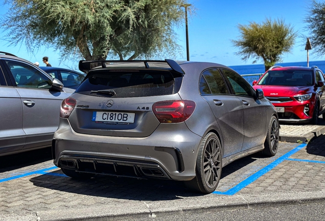 Mercedes-AMG A 45 W176 2015