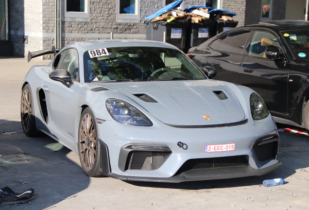 Porsche 718 Cayman GT4 RS