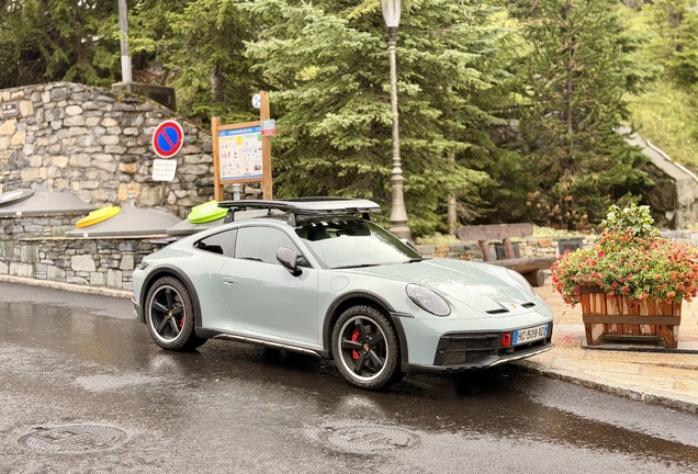 Porsche 992 Dakar