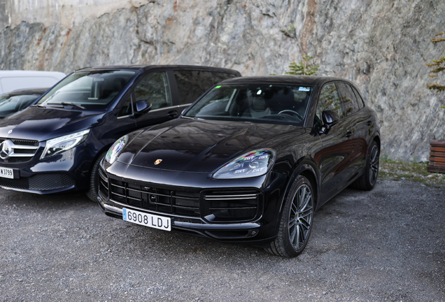 Porsche Cayenne Turbo S E-Hybrid