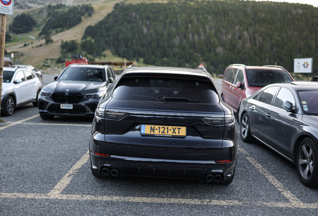 Porsche Cayenne Turbo S E-Hybrid
