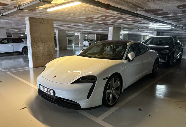 Porsche Taycan Turbo MkI