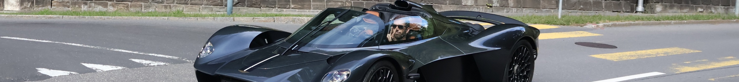Aston Martin Valkyrie Spider