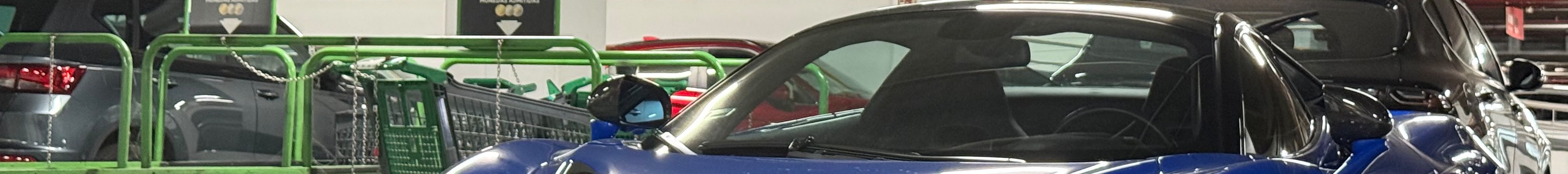 McLaren 720S Spider