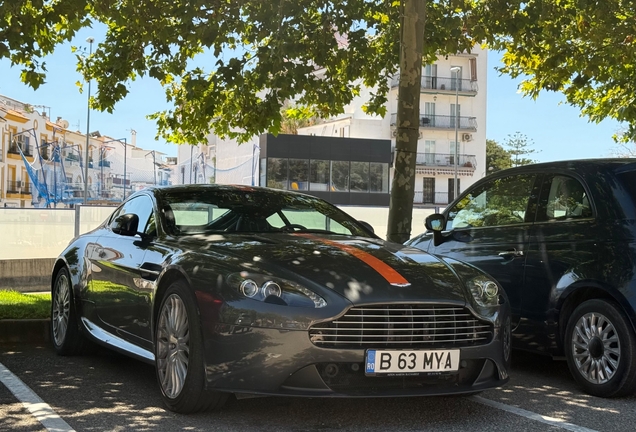 Aston Martin V8 Vantage 2012