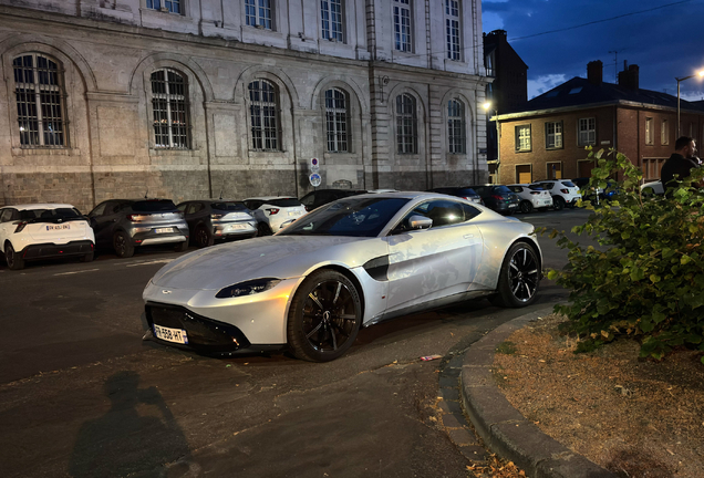 Aston Martin V8 Vantage 2018