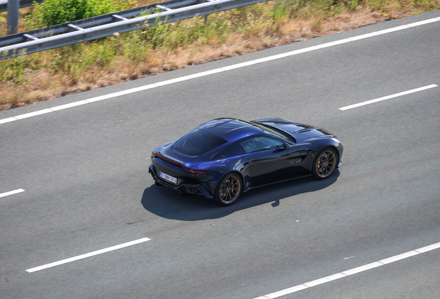 Aston Martin Vantage 2024