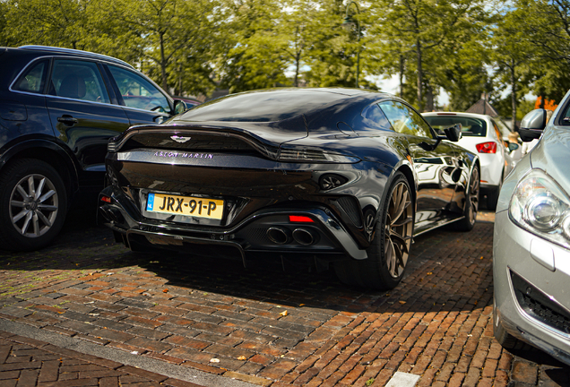 Aston Martin Vantage 2024