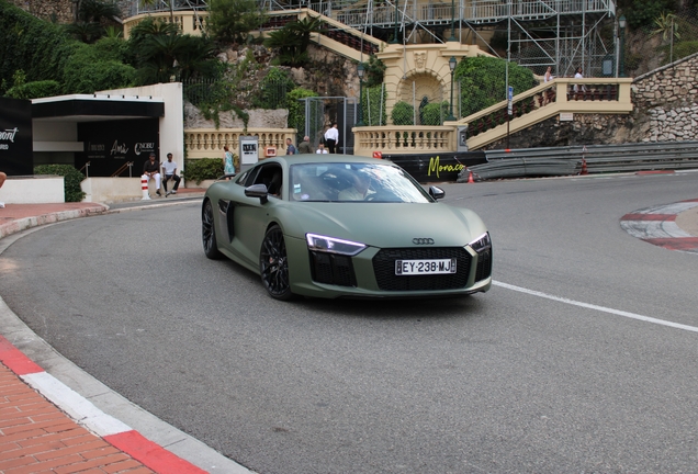 Audi R8 V10 Plus 2015