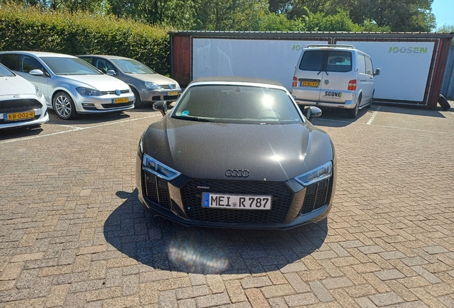Audi R8 V10 Spyder 2016