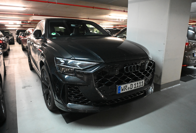 Audi RS Q8 2024