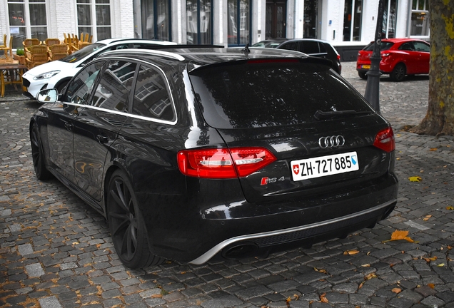 Audi RS4 Avant B8