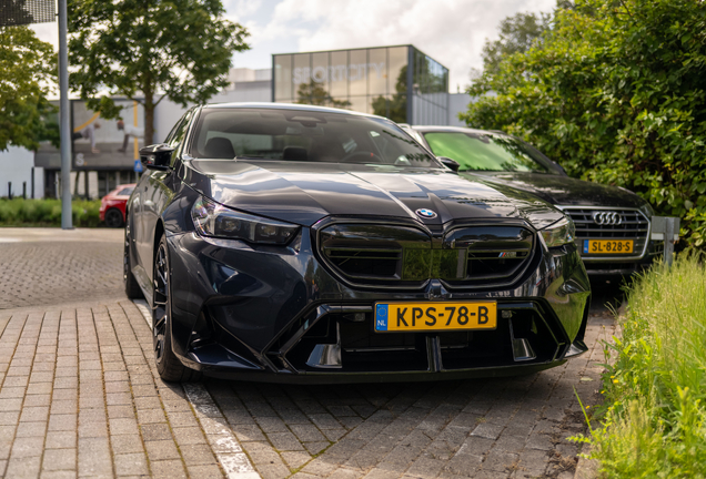BMW M5 F90