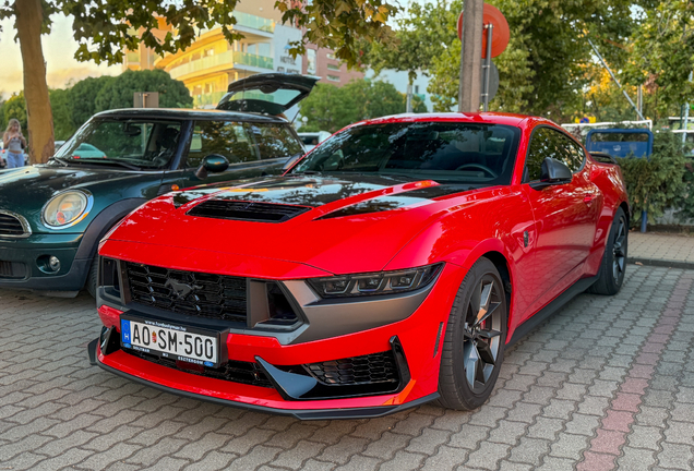 Ford Mustang Dark Horse 2024