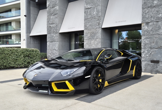 Lamborghini Aventador LP700-4 Roadster