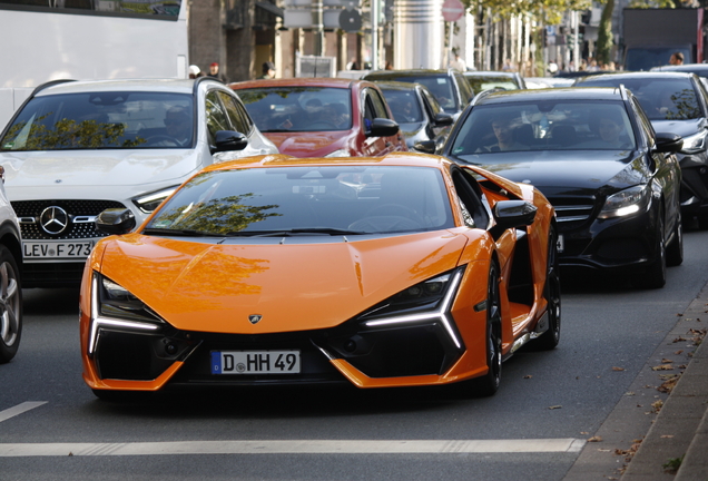 Lamborghini Revuelto