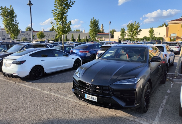 Lamborghini Urus SE