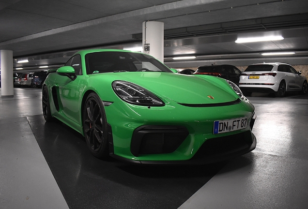 Porsche 718 Cayman GT4